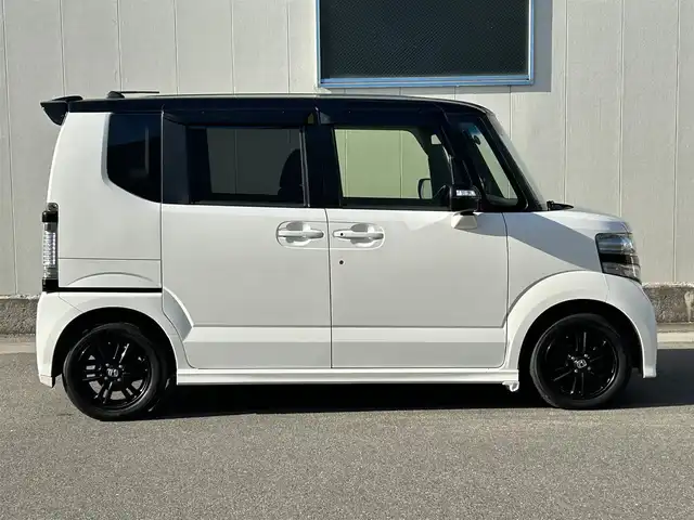 ホンダ Ｎ ＢＯＸ 2トーン カスタム SSパッケージ 福島県 2014(平26)年 7.9万km プレミアムホワイトパール (株)IDOMが運営する【じしゃロン福島店】の自社ローン専用車両になります。こちらは現金またはオートローンご利用時の価格です。自社ローンご希望の方は別途その旨お申付け下さい/純正メモリナビ/ワンセグテレビ/バックカメラ/革巻ステアリング/ステアリングリモコン/ＣＴＢＡ/両側パワースライドドア/ＥＣＯＮ/ＥＴＣ/ドアバイザー