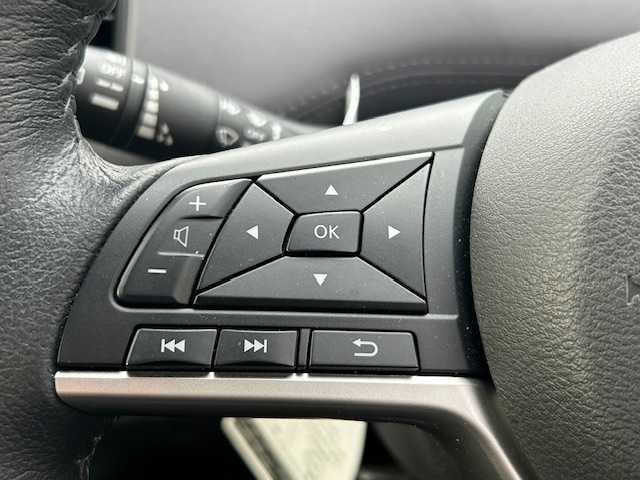 日産 セレナ e－パワー ハイウェイスター V 大阪府 2022(令4)年 1.5万km ブリリアントホワイトパール ブラインドスポットモニター/11インチフリップダウンモニター/10インチ純正ナビ(BT/フルセグ)/アラウンドビューモニター/プロパイロット/衝突被害軽減システム/横滑り防止装置/両側パワースライドドア/ドライブレコーダー/ETC/LEDヘッドライト/オートライト/社外フロアマット/純正アルミホイール/プッシュスタート
