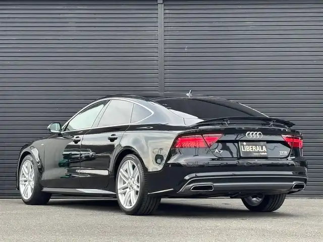 アウディ Ａ７ SB 3．0 TFSI クワトロ Sライン 山梨県 2018(平30)年 1.7万km ミトスブラックメタリック ワンオーナー/黒革シート/BOSEサウンド/パークアシストパッケージ/・フロントカメラ/・リアカメラ/・パークアシスト/純正MMIナビ/フルセグTV/全席シートヒーター/4ゾーンエアコン/マトリクスLEDヘッドライト/オートハイビーム/電動リアゲート/ACC/サイドアシスト/レーンキープアシスト/純正19インチAW/ブラックグリル(純正グリル積載)/可変スポイラー