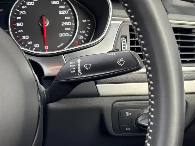 アウディ Ａ７ SB 3．0 TFSI クワトロ Sライン 山梨県 2018(平30)年 1.7万km ミトスブラックメタリック ワンオーナー/黒革シート/BOSEサウンド/パークアシストパッケージ/・フロントカメラ/・リアカメラ/・パークアシスト/純正MMIナビ/フルセグTV/全席シートヒーター/4ゾーンエアコン/マトリクスLEDヘッドライト/オートハイビーム/電動リアゲート/ACC/サイドアシスト/レーンキープアシスト/純正19インチAW/ブラックグリル(純正グリル積載)/可変スポイラー