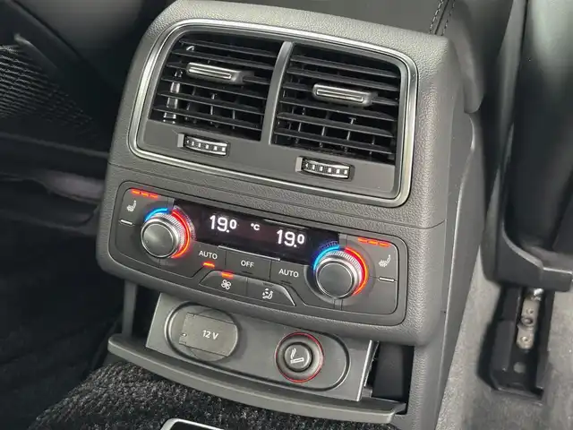 アウディ Ａ７ SB 3．0 TFSI クワトロ Sライン 山梨県 2018(平30)年 1.7万km ミトスブラックメタリック ワンオーナー/黒革シート/BOSEサウンド/パークアシストパッケージ/・フロントカメラ/・リアカメラ/・パークアシスト/純正MMIナビ/フルセグTV/全席シートヒーター/4ゾーンエアコン/マトリクスLEDヘッドライト/オートハイビーム/電動リアゲート/ACC/サイドアシスト/レーンキープアシスト/純正19インチAW/ブラックグリル(純正グリル積載)/可変スポイラー