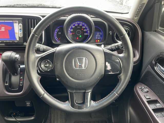 ホンダ Ｎ ＯＮＥ プレミアム Lパッケージ 秋田県 2013(平25)年 6.8万km ポリッシュドメタルメタリック 登録時走行距離67755km/４WD/純正メモリーナビ/バックカメラ/ETC/純正フロアマット/LEDヘッドライト