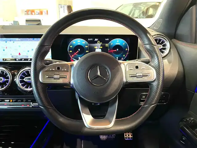 メルセデス・ベンツ ＧＬＡ２００ｄ 4マチック AMGライン 道央・札幌 2020(令2)年 2.2万km コスモスブラック メタリックペイント/AMGライン/・AMGスライリングパッケージ/・ハーフレザーシート/・マルチビームLEDヘッドライト/・アダプティブハイビームアシストプラス/・19インチAMG 5ツインスポークAW/パノラミックスライディングルーフ/ナビゲーションパッケージ/レーダーセーフティパッケージ/360°カメラ/ワイヤレスチャージング/シートヒーター/フルセグテレビ/USB/BT/パワーテールゲート