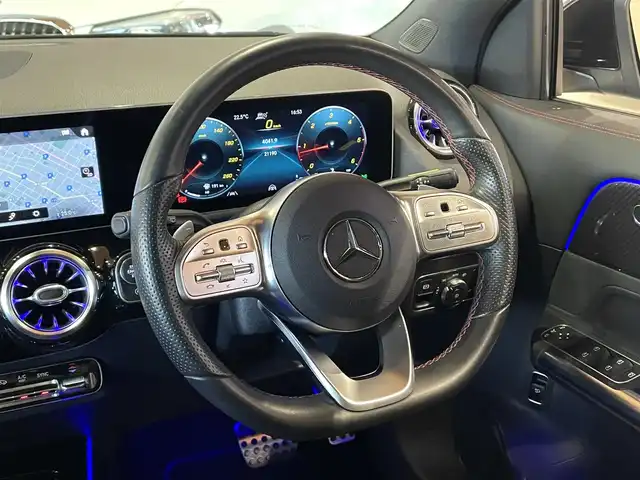 メルセデス・ベンツ ＧＬＡ２００ｄ 4マチック AMGライン 道央・札幌 2020(令2)年 2.2万km コスモスブラック メタリックペイント/AMGライン/・AMGスライリングパッケージ/・ハーフレザーシート/・マルチビームLEDヘッドライト/・アダプティブハイビームアシストプラス/・19インチAMG 5ツインスポークAW/パノラミックスライディングルーフ/ナビゲーションパッケージ/レーダーセーフティパッケージ/360°カメラ/ワイヤレスチャージング/シートヒーター/フルセグテレビ/USB/BT/パワーテールゲート