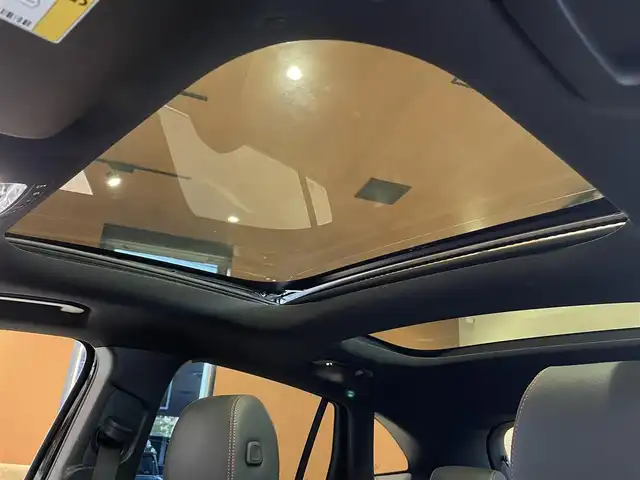 メルセデス・ベンツ ＧＬＡ２００ｄ 4マチック AMGライン 道央・札幌 2020(令2)年 2.2万km コスモスブラック メタリックペイント/AMGライン/・AMGスライリングパッケージ/・ハーフレザーシート/・マルチビームLEDヘッドライト/・アダプティブハイビームアシストプラス/・19インチAMG 5ツインスポークAW/パノラミックスライディングルーフ/ナビゲーションパッケージ/レーダーセーフティパッケージ/360°カメラ/ワイヤレスチャージング/シートヒーター/フルセグテレビ/USB/BT/パワーテールゲート
