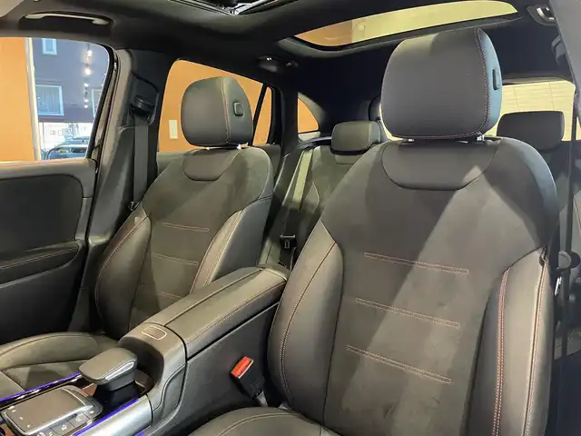 メルセデス・ベンツ ＧＬＡ２００ｄ 4マチック AMGライン 道央・札幌 2020(令2)年 2.2万km コスモスブラック メタリックペイント/AMGライン/・AMGスライリングパッケージ/・ハーフレザーシート/・マルチビームLEDヘッドライト/・アダプティブハイビームアシストプラス/・19インチAMG 5ツインスポークAW/パノラミックスライディングルーフ/ナビゲーションパッケージ/レーダーセーフティパッケージ/360°カメラ/ワイヤレスチャージング/シートヒーター/フルセグテレビ/USB/BT/パワーテールゲート