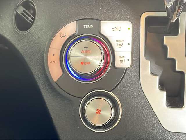 トヨタ シエンタ ファンベースG 福岡県 2019(平31)年 1.1万km ヴィンテージブラウンパールクリスタルシャイン ・Bカメラ/・全方位カメラ/・Bluetooth/・フルセグTV/・CD/DVD/・ETC/・両側パワースライドドア/・ドラレコ/・純正ナビ/・プッシュスタート/・スマートキー/・スペアキー1本/・レーンキープアシスト/・コーナーセンサー/・衝突軽減ブレーキシステム