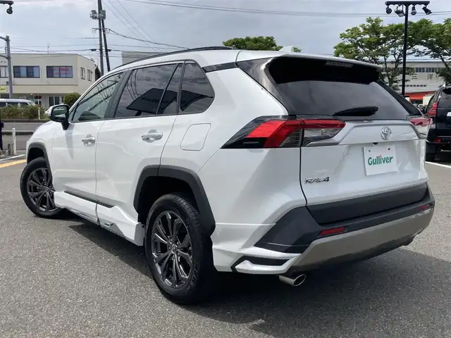 トヨタ ＲＡＶ４ G 鳥取県 2023(令5)年 0.8万km プラチナホワイトパールマイカ ４・W・D/純正10.5インチディスプレイオーディオ/（ナビ/フルセグ/BT/USB）/アラウンドビューモニター/トヨタセーフティセンス/モデリスタエアロ/フロント/サイド/リア/合皮レザーシート/パワーバックドア/ビルトインETC/スマートルームミラー/運転席パワーシート/前席シートヒーター/エアシート/LEDヘットライト/純正18インチアルミホイール/プッシュエンジンスタート/スマートキー