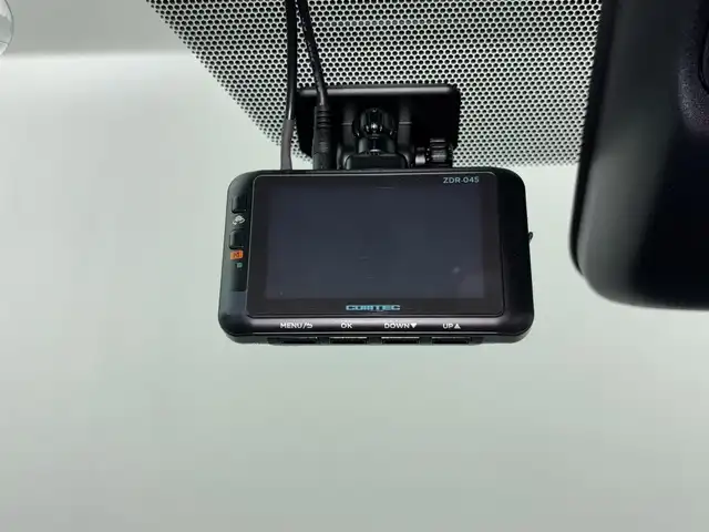 トヨタ アルファードハイブリット Z 埼玉県 2024(令6)年 1.1万km プラチナホワイトパールマイカ トヨタセーフティセンス/トヨタチームメイト/左右独立ムーンルーフ/純正14インチメモリナビ/Bluetooth/フルセグ/パノラミックビューモニター/デジタルインナーミラー/ドライブレコーダー/両側パワースライドドア/レザーシート/シートヒーター/シートベンチレーション/パワーバックドア/パドルシフト/プッシュスタート/スマートキー