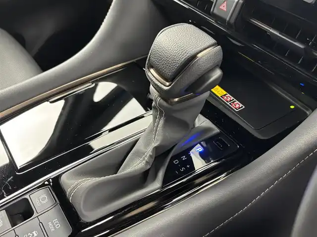 トヨタ アルファードハイブリット Z 埼玉県 2024(令6)年 1.1万km プラチナホワイトパールマイカ トヨタセーフティセンス/トヨタチームメイト/左右独立ムーンルーフ/純正14インチメモリナビ/Bluetooth/フルセグ/パノラミックビューモニター/デジタルインナーミラー/ドライブレコーダー/両側パワースライドドア/レザーシート/シートヒーター/シートベンチレーション/パワーバックドア/パドルシフト/プッシュスタート/スマートキー