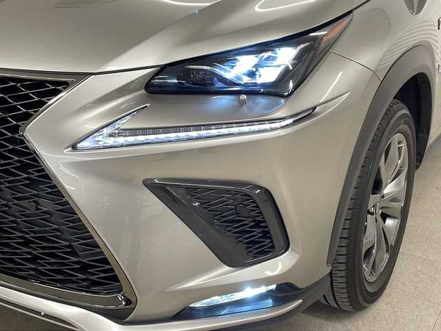 レクサス ＮＸ 300h Fスポーツ 熊本県 2019(平31)年 4.6万km ソニックチタニウム 純正SDナビ（ラジオ、フルセグ、SD、BT、USB）/ETC2.0/バックカメラ/クルーズコントロール/パドルシフト/サンルーフ/電動リアゲート/ステアリングリモコン/レーンキープアシスト/BSM/シートヒーター、クーラー/ハンドルヒーター/シートメモリー/パワーシート/オートハイビーム/・オートライト/・LEDヘッドライト/・フォグランプ/プッシュスタート/スマートキー/スペアキー有