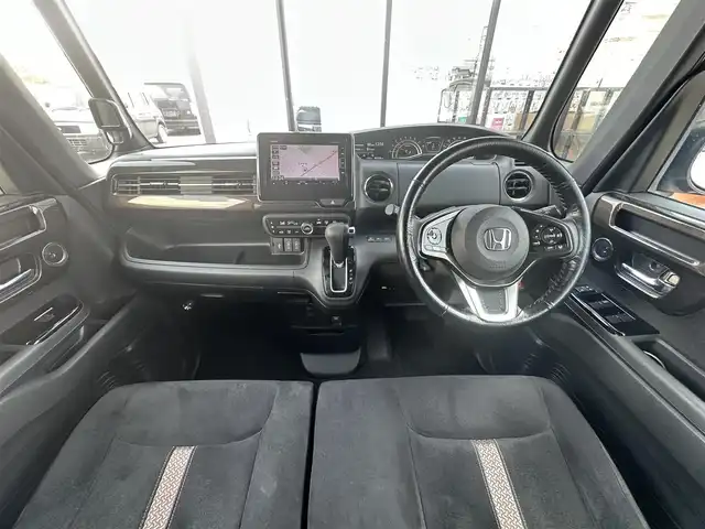 ホンダ Ｎ ＢＯＸ カスタム G L ホンダセンシング 千葉県 2018(平30)年 6.8万km シャイニンググレーM 純正メモリナビ/(フルセグTV CD DVD BT FM AM)/バックカメラ/衝突被害軽減システム/車線逸脱警報/クルーズコントロール/パワースライドドア/横滑り防止装置/ETC/アイドリングストップ/LEDヘッドライト/フォグランプ/オートライト/ウィンカーミラー/電動格納ミラー/純正14インチAW/シートリフター/プッシュスタート/スマートキー/フロアマット/ドアバイザー/スペアキー/取扱説明書/保証書
