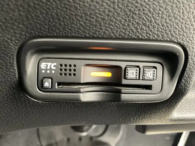 ホンダ ヴェゼル ハイブリッド RS ホンダセンシング 群馬県 2020(令2)年 3万km プラチナホワイトパール アルパイン８型ナビ　バックカメラ　ビルトインＥＴＣ　シートヒーター　前後ドラレコ　パドルシフト　衝突被害軽減ブレーキ　アダプティブクルーズコントロール　ハーフレザーシート　ＬＥＤライト　フォグ　禁煙車