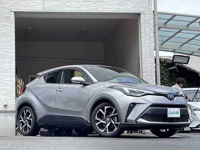 トヨタ Ｃ－ＨＲ G 大分県 2019(令1)年 2.1万km ガンＭ 純正ナビゲーション/ブルートゥース/フルセグTV/バックカメラ/ハーフレザーシート/シートヒーター/純正18インチアルミホイール /LEDヘッドライト/ビルトインETC/純正フロアマット/ドアバイザー/オートマチックハイビーム/レーンキープアシスト/衝突軽減ブレーキ/スマートキー/プッシュスタート