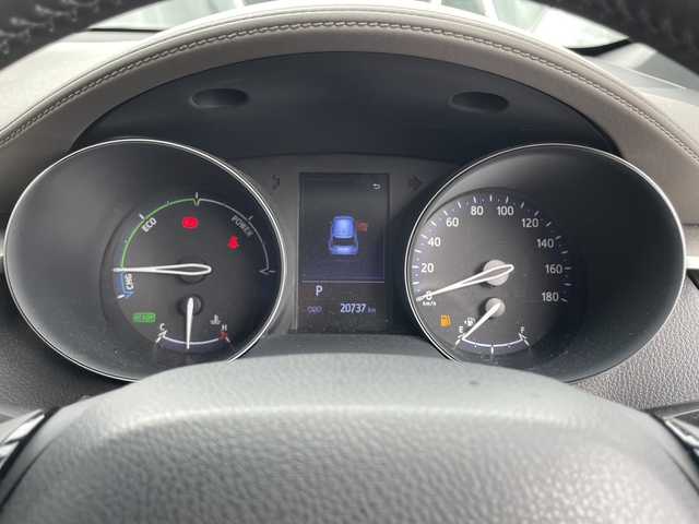 トヨタ Ｃ－ＨＲ G 大分県 2019(令1)年 2.1万km ガンＭ 純正ナビゲーション/ブルートゥース/フルセグTV/バックカメラ/ハーフレザーシート/シートヒーター/純正18インチアルミホイール /LEDヘッドライト/ビルトインETC/純正フロアマット/ドアバイザー/オートマチックハイビーム/レーンキープアシスト/衝突軽減ブレーキ/スマートキー/プッシュスタート