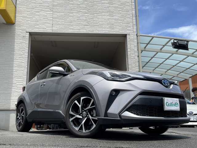 トヨタ Ｃ－ＨＲ G 大分県 2019(令1)年 2.1万km ガンＭ 純正ナビゲーション/ブルートゥース/フルセグTV/バックカメラ/ハーフレザーシート/シートヒーター/純正18インチアルミホイール /LEDヘッドライト/ビルトインETC/純正フロアマット/ドアバイザー/オートマチックハイビーム/レーンキープアシスト/衝突軽減ブレーキ/スマートキー/プッシュスタート