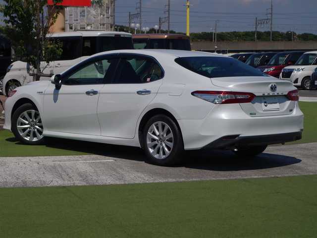 トヨタ カムリ G 千葉県 2018(平30)年 6万km プラチナホワイトパールマイカ Toyota Safety Sense/・プリクラッシュセーフティ/・レーンディパーチャーアラート/・オートハイビーム/・レーダークルーズコントロール/運転席パワーシート/純正SDナビ/地デジTV/【Bluetooth接続】/革巻きステアリング/ウインカーミラー/純正17インチアルミホイル/サイド/カーテンエアバッグ/スマートキー