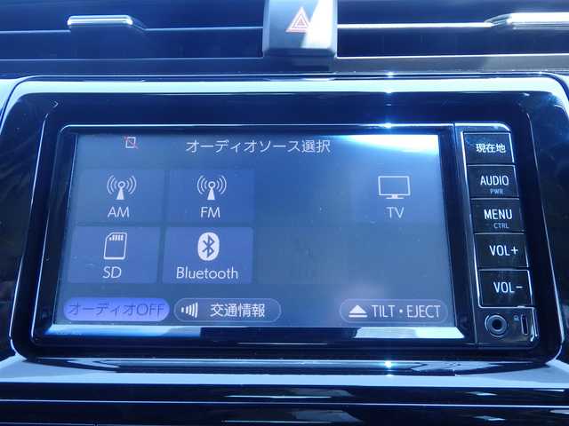 トヨタ カムリ G 千葉県 2018(平30)年 6万km プラチナホワイトパールマイカ Toyota Safety Sense/・プリクラッシュセーフティ/・レーンディパーチャーアラート/・オートハイビーム/・レーダークルーズコントロール/運転席パワーシート/純正SDナビ/地デジTV/【Bluetooth接続】/革巻きステアリング/ウインカーミラー/純正17インチアルミホイル/サイド/カーテンエアバッグ/スマートキー
