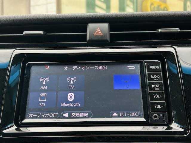 トヨタ カムリ G 埼玉県 2018(平30)年 6万km プラチナホワイトパールマイカ Toyota Safety Sense/・プリクラッシュセーフティ/・レーンディパーチャーアラート/・オートハイビーム/・レーダークルーズコントロール/運転席パワーシート/純正SDナビ/地デジTV/【Bluetooth接続】/革巻きステアリング/ウインカーミラー/純正17インチアルミホイル/サイド/カーテンエアバッグ/スマートキー