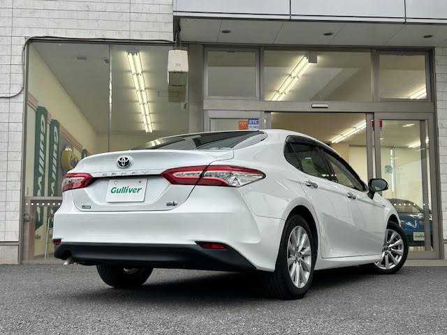 トヨタ カムリ G 埼玉県 2018(平30)年 6万km プラチナホワイトパールマイカ Toyota Safety Sense/・プリクラッシュセーフティ/・レーンディパーチャーアラート/・オートハイビーム/・レーダークルーズコントロール/運転席パワーシート/純正SDナビ/地デジTV/【Bluetooth接続】/革巻きステアリング/ウインカーミラー/純正17インチアルミホイル/サイド/カーテンエアバッグ/スマートキー