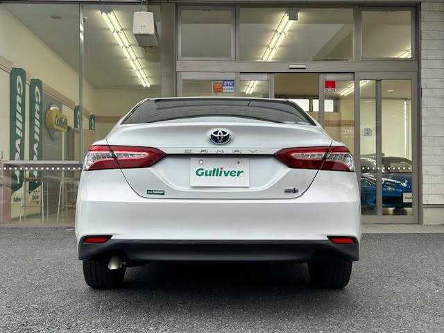 トヨタ カムリ G 埼玉県 2018(平30)年 6万km プラチナホワイトパールマイカ Toyota Safety Sense/・プリクラッシュセーフティ/・レーンディパーチャーアラート/・オートハイビーム/・レーダークルーズコントロール/運転席パワーシート/純正SDナビ/地デジTV/【Bluetooth接続】/革巻きステアリング/ウインカーミラー/純正17インチアルミホイル/サイド/カーテンエアバッグ/スマートキー