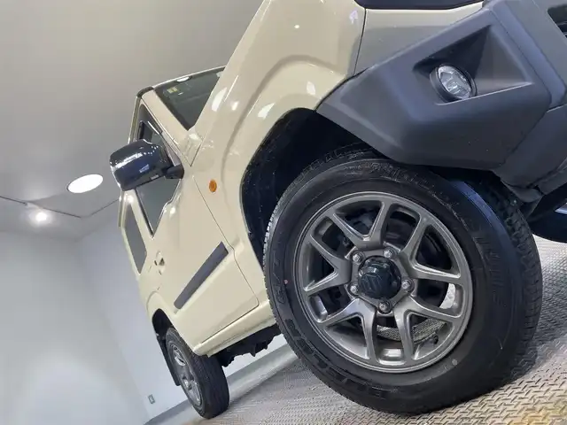 スズキ ジムニー XC 愛知県 2019(平31)年 1.5万km シフォンアイボリーM 純正ＳＤナビ　/(CD・DVD再生/SD/FM/AM/フルセグTV/Bluetooth/iPod)/デュアルカメラブレーキサポート　/車線逸脱警報/シートヒーター　/ＥＴＣ　/ＬＥＤヘッドライト　/フォグランプ/ダウンヒルアシスト　/横滑り防止/ヘッドライトウォッシャー　/純正フロアマット　/プッシュスタート　/　　-スマートキー/ISOFIX