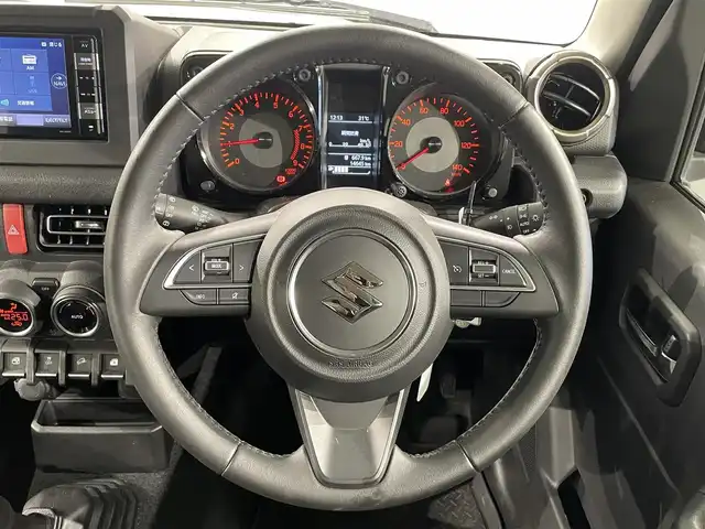 スズキ ジムニー XC 愛知県 2019(平31)年 1.5万km シフォンアイボリーM 純正ＳＤナビ　/(CD・DVD再生/SD/FM/AM/フルセグTV/Bluetooth/iPod)/デュアルカメラブレーキサポート　/車線逸脱警報/シートヒーター　/ＥＴＣ　/ＬＥＤヘッドライト　/フォグランプ/ダウンヒルアシスト　/横滑り防止/ヘッドライトウォッシャー　/純正フロアマット　/プッシュスタート　/　　-スマートキー/ISOFIX