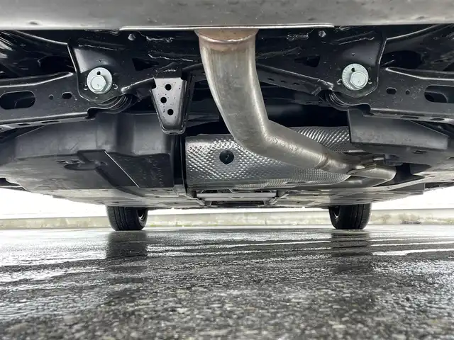 トヨタ プリウス X 滋賀県 2024(令6)年 0.7万km シルバーメタリック 社外ディスプレイオーディオ/・Bluetooth/USB/バックカメラ/革巻きステアリング/ステアリングリモコン/レーダークルコン/AC100V/トヨタセーフティセンス/・プロアクティブドライビングアシスト/・プリクラッシュセーフティー/・レーンディパーチャーアラート/・リヤクロストラフィックアラート/・ロードサインアシスト/・ブラインドスポットモニター/・クリアランスソナー/・安心降車アシスト/LEDヘッドライト/スペアキー