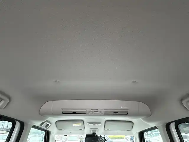 日産 デイズ ルークス ハイウェイスターX Gパッケージ 静岡県 2017(平29)年 7.6万km ホワイトパール エンジンスタートボタン/パワーステアリング/パワーウィンドウ/アイドリングストップ/ETC/スマートキー（スペアキー1本）/ AAC/純正メモリナビ（BT接続、フルセグTV、DVD再生機能）/ドライブレコーダー/ベンチシート/純正フロアマット/両側パワースライドドア/純正アルミホイール/ABS/横滑り防止装置/オートライト/オートマチックハイビーム/キセノンヘッドライト/Wエアバッグ/衝突軽減システム