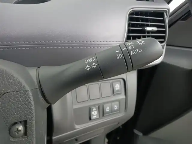 日産 セレナ ハイウェイスター V 愛知県 2020(令2)年 2.3万km ダイヤモンドブラック 純正ナビ/（AM/FM/CD/DVD/BT)/フルセグTV/フリップダウンモニター/アラウンドビューモニター/レーダークルーズコントロール/両側パワースライドドア/エマージェンシーブレーキ/レーンキープアシスト/横滑防止装置/ビルトインETC/ブラインドスポットモニター/純正16インチアルミホイール/コーナーセンサー/ドライブレコーダー/純正フロアマット/スマートキー/プッシュスタート/スペアキー×１/LEDヘッドライト/保証書