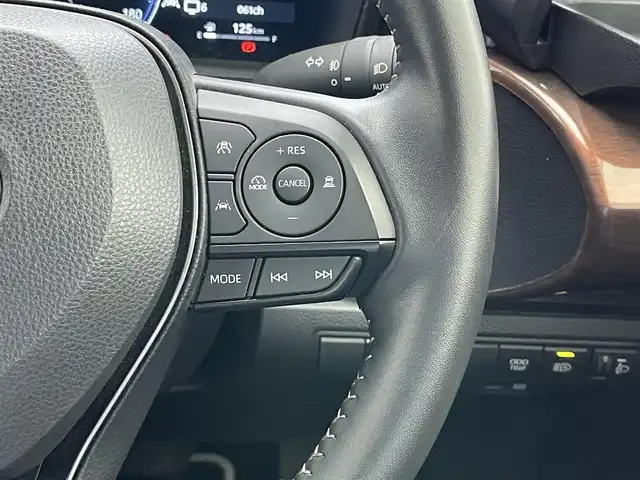 トヨタ カローラツーリング ハイブリッド ダブルバイビー 愛知県 2023(令5)年 1.5万km スパークリングブラックパールクリスタルシャイン 純正１０．５型ナビ　モデリスタ　禁煙車　黒ハーフレザー　セーフティセンス　衝突軽減　追従クルコン　フルセグＴＶ　バックカメラ　ＥＴＣ２．０　ＬＥＤオートライト　フォグ　コーナーセンサー　レーンキープ