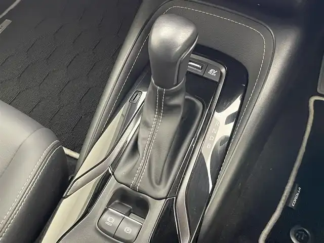 トヨタ カローラツーリング ハイブリッド ダブルバイビー 愛知県 2023(令5)年 1.5万km スパークリングブラックパールクリスタルシャイン 純正１０．５型ナビ　モデリスタ　禁煙車　黒ハーフレザー　セーフティセンス　衝突軽減　追従クルコン　フルセグＴＶ　バックカメラ　ＥＴＣ２．０　ＬＥＤオートライト　フォグ　コーナーセンサー　レーンキープ