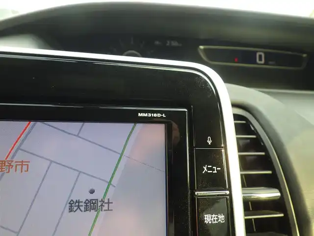 日産 セレナ ハイウェイスター Vセレクション 千葉県 2018(平30)年 5万km ブリリアントホワイトパール エマージェンシーブレーキ/両側パワースライドドア/純正SDナビ/地デジTV/【DVD/CD再生機能】/アラウンドビューモニター/フリップダウンモニター/革巻きステアリング/ETC/LEDヘッドライト/フォグライト/ウインカーミラー/コーナーセンサー/純正16インチアルミホイル/サイド/カーテンエアバッグ/インテリジェントキー