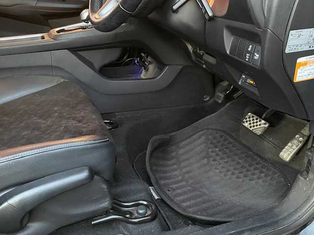 ホンダ シャトル ハイブリッド X スタイルエディション 宮城県 2016(平28)年 16.5万km クリスタルブラックパール 登録時走行距離165046km/ホンダ純正ナビ/AM・FM・Bluetooth・CD・DVD・USB/ワンオーナー/バックカメラ/アイドリングストップ/クルーズコントロール（追従なし）/プッシュスタート/ビルトインETC/純正アルミホイール/ドライブレコーダー（前後）/純正LEDヘッドライト/カーテンエアバッグ/フルフラットシート/スペアキー有/ドアバイザー/ウィンカーミラー