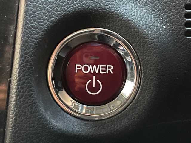 ホンダ シャトル ハイブリッド X スタイルエディション 宮城県 2016(平28)年 16.5万km クリスタルブラックパール 登録時走行距離165046km/ホンダ純正ナビ/AM・FM・Bluetooth・CD・DVD・USB/ワンオーナー/バックカメラ/アイドリングストップ/クルーズコントロール（追従なし）/プッシュスタート/ビルトインETC/純正アルミホイール/ドライブレコーダー（前後）/純正LEDヘッドライト/カーテンエアバッグ/フルフラットシート/スペアキー有/ドアバイザー/ウィンカーミラー