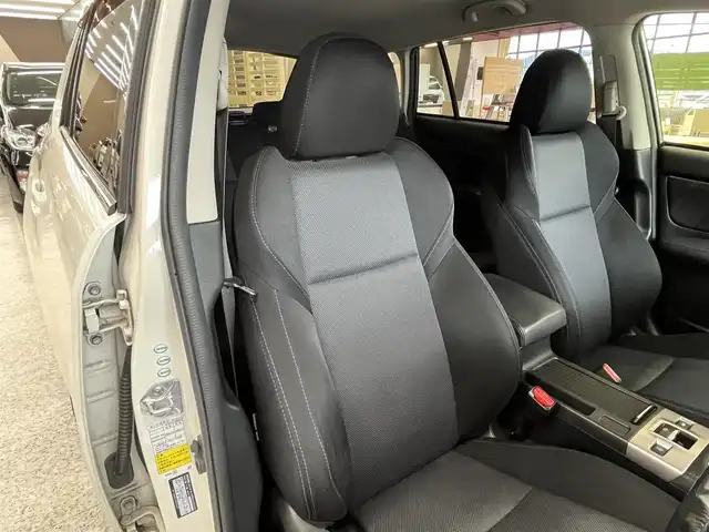 スバル レヴォーグ 1．6GT－S アイサイト 高知県 2015(平27)年 10.1万km クリスタルホワイトP (株)IDOMが運営する【じしゃロン高知店】の自社ローン専用車両になります。こちらは現金またはオートローンご利用時の価格です。自社ローンご希望の方は別途その旨お申付け下さい