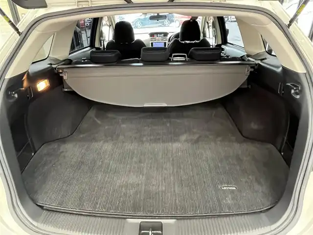スバル レヴォーグ 1．6GT－S アイサイト 高知県 2015(平27)年 10.1万km クリスタルホワイトP (株)IDOMが運営する【じしゃロン高知店】の自社ローン専用車両になります。こちらは現金またはオートローンご利用時の価格です。自社ローンご希望の方は別途その旨お申付け下さい