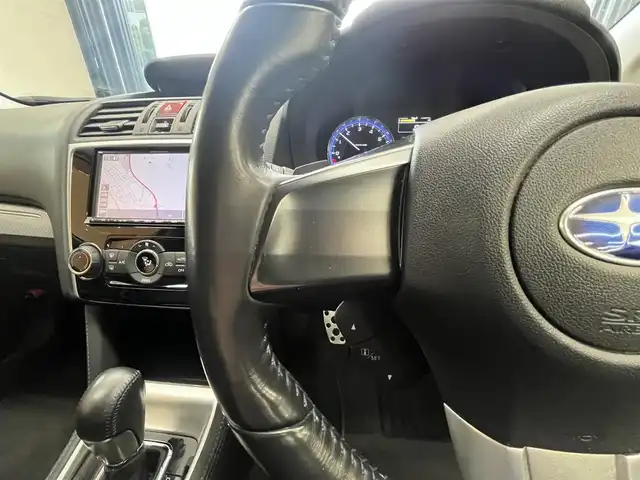 スバル レヴォーグ 1．6GT－S アイサイト 高知県 2015(平27)年 10.1万km クリスタルホワイトP (株)IDOMが運営する【じしゃロン高知店】の自社ローン専用車両になります。こちらは現金またはオートローンご利用時の価格です。自社ローンご希望の方は別途その旨お申付け下さい