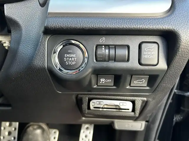 スバル フォレスター 2．0XT アイサイト 道北・旭川 2013(平25)年 6.1万km クリスタルブラックシリカ アイサイト/カロッツェリアナビ/バックカメラ/フルセグTV/レザーシート/前席パワーシート/前席シートヒーター/HIDヘッドライト/パドルシフト/クルーズコントロール/パワーバックドア/プッシュスタート/スマートキー