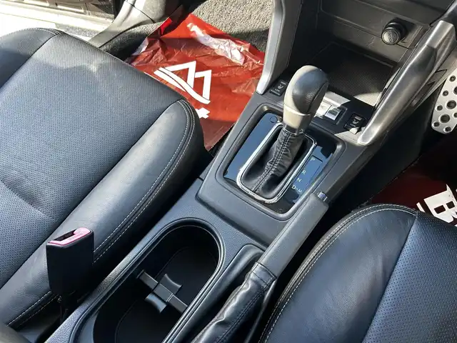 スバル フォレスター 2．0XT アイサイト 道北・旭川 2013(平25)年 6.1万km クリスタルブラックシリカ アイサイト/カロッツェリアナビ/バックカメラ/フルセグTV/レザーシート/前席パワーシート/前席シートヒーター/HIDヘッドライト/パドルシフト/クルーズコントロール/パワーバックドア/プッシュスタート/スマートキー