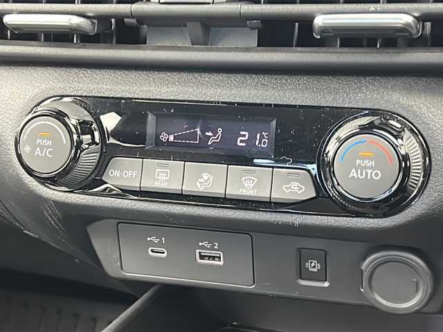 日産 オーラ G 宮城県 2022(令4)年 4.8万km ピュアホワイトパール 禁煙車/プロパイロット/エマージェンシーブレーキ/車線逸脱警報/アダプティブLEDヘッドライト/ブラインドスポットモニター/ハンドル支援/BOSEサウンドスピーカー/インテリジェントルームミラー/9型日産コネクトナビ/・BT.USB.AndroidAuto/アラウンドビューモニター/フルセグTV/電動パーキングブレーキ/AUTOHOLD/純正ドライブレコーダー(F)/ビルトインETC2.0/置き型充電/革巻きステアリング/ステアリングスイッチ/プッシュスタート/スマートキー×２/ハーフレザーシート/純正17インチアルミホイール/LEDフォグランプ/社外フロアマッド/横滑り防止機能/アイドリングストップ