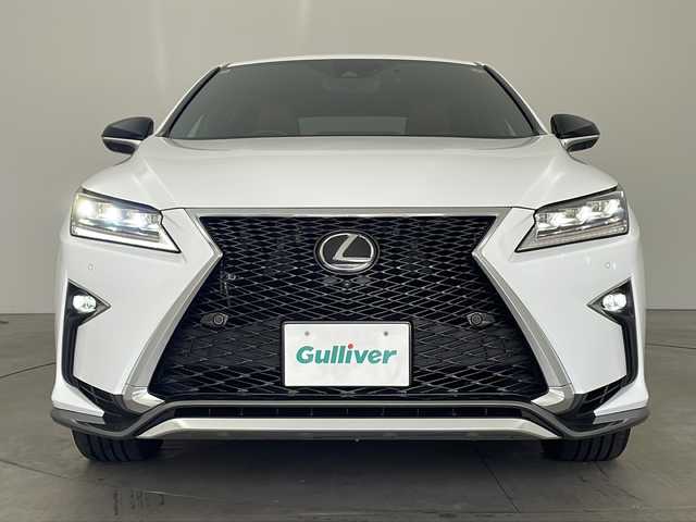 レクサス ＲＸ 300 Fスポーツ 兵庫県 2018(平30)年 5.8万km ホワイトノーヴァガラスフレーク ・レクサスセーフティーシステム/・プリクラッシュセーフティ/・レーダークルーズコントロール/・クリアランスソナー/・レーンキープアシスト/・BSM/・HUD/・純正12.3インチナビ＆フルセグ＆BT＆USB＆DVD＆BD/・バックカメラ/・左サイドカメラ/・前席シートヒーター/・前席シートベンチレーション/・赤革シート/・パワーバックドア/・前席パワーシート/・運転席メモリーシート/・ビルトインETC2.0/・純正ドライブレコーダー/・スマートキー/・プッシュスタート/・スペアキー/・革巻きステアリング/・アイドリングストップ/・純正20インチアルミホイール/・パドルシフト/・電動パーキングブレーキ/・オートホールド/・LEDヘッドライト/・フォグ/・オートライト/・オートマチックハイビーム