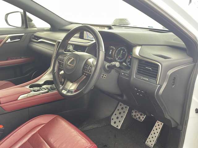 レクサス ＲＸ 300 Fスポーツ 兵庫県 2018(平30)年 5.8万km ホワイトノーヴァガラスフレーク ・レクサスセーフティーシステム/・プリクラッシュセーフティ/・レーダークルーズコントロール/・クリアランスソナー/・レーンキープアシスト/・BSM/・HUD/・純正12.3インチナビ＆フルセグ＆BT＆USB＆DVD＆BD/・バックカメラ/・左サイドカメラ/・前席シートヒーター/・前席シートベンチレーション/・赤革シート/・パワーバックドア/・前席パワーシート/・運転席メモリーシート/・ビルトインETC2.0/・純正ドライブレコーダー/・スマートキー/・プッシュスタート/・スペアキー/・革巻きステアリング/・アイドリングストップ/・純正20インチアルミホイール/・パドルシフト/・電動パーキングブレーキ/・オートホールド/・LEDヘッドライト/・フォグ/・オートライト/・オートマチックハイビーム