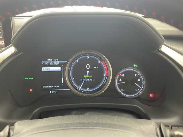 レクサス ＲＸ 300 Fスポーツ 兵庫県 2018(平30)年 5.8万km ホワイトノーヴァガラスフレーク ・レクサスセーフティーシステム/・プリクラッシュセーフティ/・レーダークルーズコントロール/・クリアランスソナー/・レーンキープアシスト/・BSM/・HUD/・純正12.3インチナビ＆フルセグ＆BT＆USB＆DVD＆BD/・バックカメラ/・左サイドカメラ/・前席シートヒーター/・前席シートベンチレーション/・赤革シート/・パワーバックドア/・前席パワーシート/・運転席メモリーシート/・ビルトインETC2.0/・純正ドライブレコーダー/・スマートキー/・プッシュスタート/・スペアキー/・革巻きステアリング/・アイドリングストップ/・純正20インチアルミホイール/・パドルシフト/・電動パーキングブレーキ/・オートホールド/・LEDヘッドライト/・フォグ/・オートライト/・オートマチックハイビーム