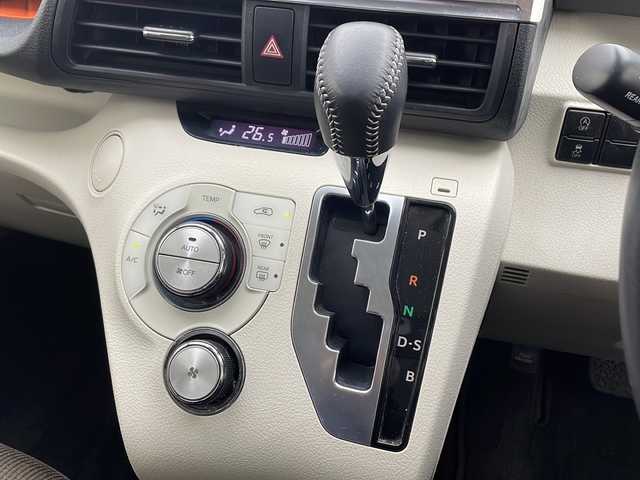 トヨタ シエンタ G 千葉県 2016(平28)年 1.9万km ヴィンテージブラウンパールクリスタルシャイン トヨタセーフティセンス/プリクラッシュセーフティ/レーンディパーチャーアラート/オートマッチクハイビーム/先行車発進アラーム/純正ナビ/　　CD/DVD/Bluetooth/AM/FM/フルセグ/バックカメラ/ビルトインETC/両側パワースライドドア/革巻きステアリング/ステアリングスイッチ/プッシュスタート/スマートキー/スペア1本