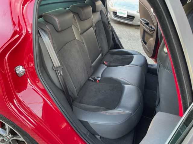 アルファロメオ ジュリエッタ ヴェローチェ 神奈川県 2017(平29)年 5.4万km 赤 ターボ/純正メモリーナビ【AVIC-RZ800】/・DTV/CD/DVD/SD/BT/USB/バックカメラ/ハーフレザーシート/前席シートヒーター/クリアランスソナー/ETC/前方ドライブレコーダー/社外17インチAW【MAK：TORINO】/パドルシフト付き革巻きステアリング/クルーズコントロール/オートライト/純正HIDヘッドライト/フロント/バックフォグ/横滑り防止機能/キーレスエントリーキー×2/電動格納ドアミラー/純正フロアマット/取扱説明書/ナビ取扱説明書/新車時保証書