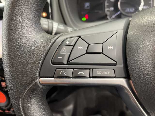 日産 ノート e－パワー X 神奈川県 2019(令1)年 4.7万km スーパーブラック 純正SDナビ【MM318D-W】/Bluetooth・AM・FM・CD・DVD・AUX/インテリジェントアラウンドビューモニター/バックカメラ/ETC/純正ドライブレコーダー/純正フロアマット/ステアリングスイッチ/デジタルインナーミラー/プッシュスタート/スマートキー/スペアキー1本/LEDヘッドライト/オートライト/純正15インチアルミホイール/ドアバイザー/インテリジェントエマージェンシーブレーキ/車線逸脱警報/踏み間違い衝突防止アシスト/フロント・バックソナー