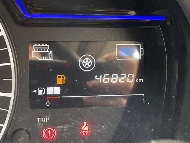 日産 ノート e－パワー X 神奈川県 2019(令1)年 4.7万km スーパーブラック 純正SDナビ【MM318D-W】/Bluetooth・AM・FM・CD・DVD・AUX/インテリジェントアラウンドビューモニター/バックカメラ/ETC/純正ドライブレコーダー/純正フロアマット/ステアリングスイッチ/デジタルインナーミラー/プッシュスタート/スマートキー/スペアキー1本/LEDヘッドライト/オートライト/純正15インチアルミホイール/ドアバイザー/インテリジェントエマージェンシーブレーキ/車線逸脱警報/踏み間違い衝突防止アシスト/フロント・バックソナー