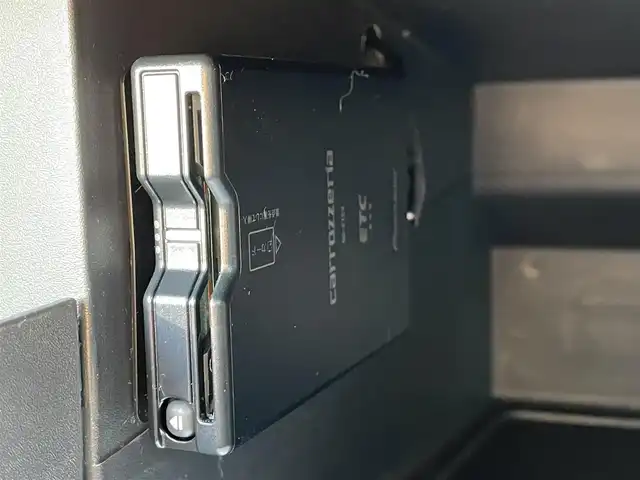 ルノー カングー ゼン 群馬県 2020(令2)年 2.4万km シトロンイエロー 安全装備/・衝突軽減ブレーキ/・オートライト/社外ナビ/・AM/FM/フルセグTV/・CD/DVD/MSV/SD/・Bluetooth/USB/バックカメラ/ドライブレコーダー/ETC/純正フロアマット/リモコンキー