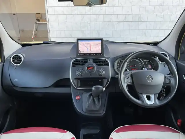 ルノー カングー ゼン 群馬県 2020(令2)年 2.4万km シトロンイエロー 安全装備/・衝突軽減ブレーキ/・オートライト/社外ナビ/・AM/FM/フルセグTV/・CD/DVD/MSV/SD/・Bluetooth/USB/バックカメラ/ドライブレコーダー/ETC/純正フロアマット/リモコンキー